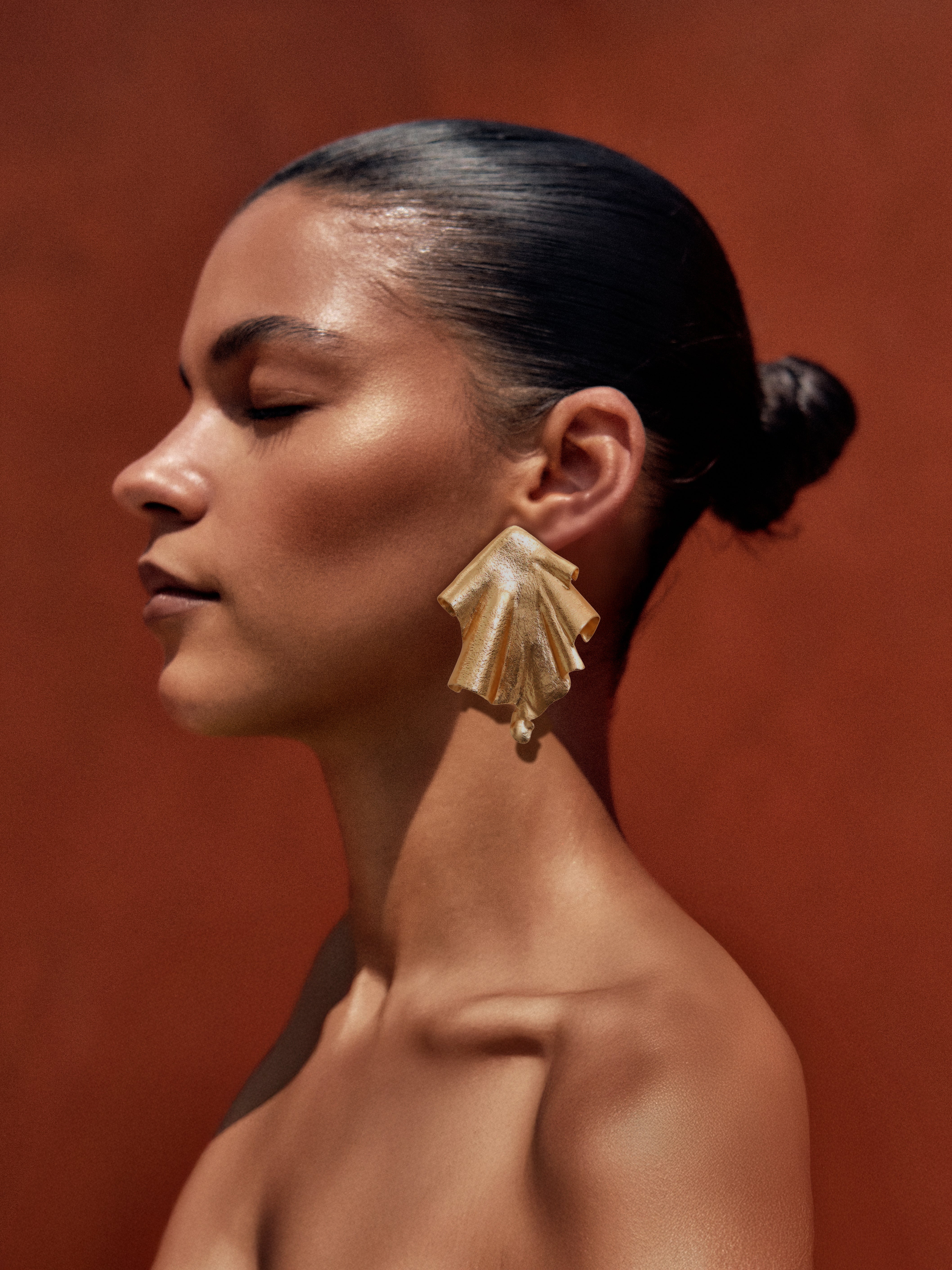 UCHO EARRING